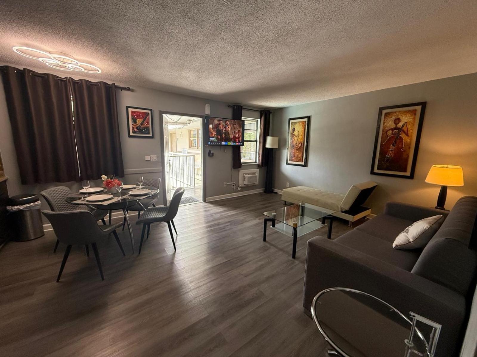 Sheridan Suites Apartments Dania Beach Exterior photo